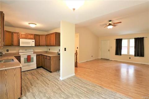 501 Maureen Dr, Eureka, MO 63025 photo 4