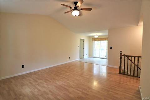 501 Maureen Dr, Eureka, MO 63025 photo 3