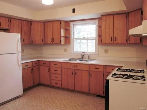 189 Jackson St, Augusta, MO 63332 photo 8