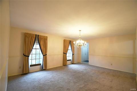 565 Arblay, Manchester, MO 63011 photo 7