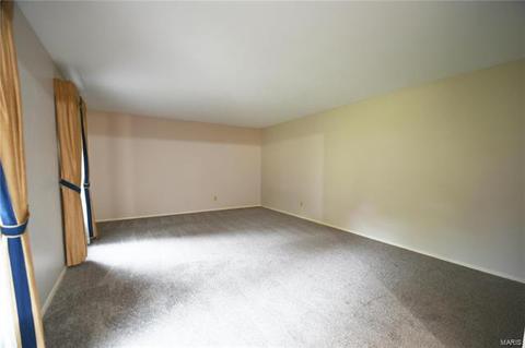 565 Arblay, Manchester, MO 63011 photo 3