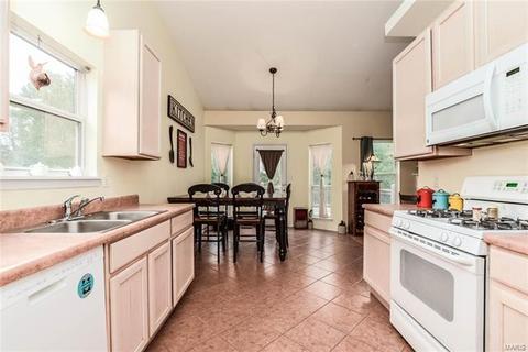 1003 Tilestone, O'fallon, MO 63366 photo 2