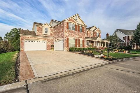 608 Thorntree Ln, Eureka, MO 63025 photo 5