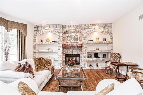 608 Thorntree Ln, Eureka, MO 63025 photo 10