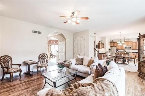608 Thorntree Ln, Eureka, MO 63025 photo 14