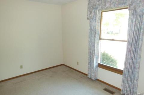 1144 Derbyshire Dr, Manchester, MO 63021 photo 10