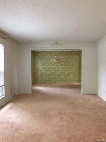 1005 Parkwatch, Ballwin, MO 63011 photo 2