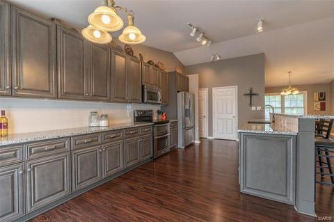 14 Homefield Ct, O'fallon, MO 63366 photo 9