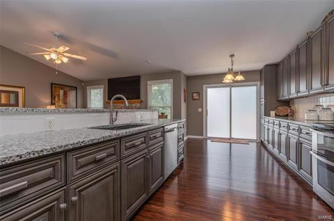 14 Homefield Ct, O'fallon, MO 63366 photo 11
