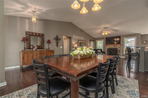14 Homefield Ct, O'fallon, MO 63366 photo 6