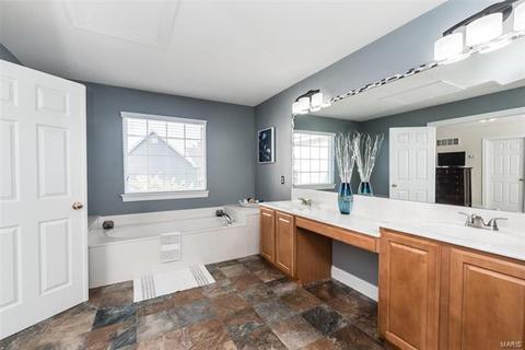 690 Rolling Thunder Dr, O'fallon, MO 63368 photo 10