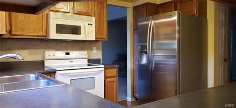 560 Elm Xing, Ballwin, MO 63021 photo 9