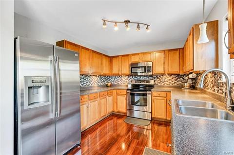 228 Spring Borough Dr, O'fallon, MO 63368 photo 11