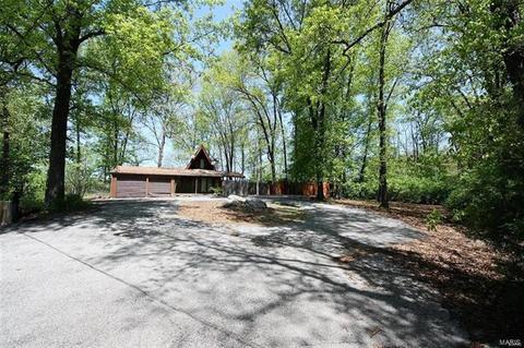 748 Paradise Ln, O'fallon, MO 63366 photo 1
