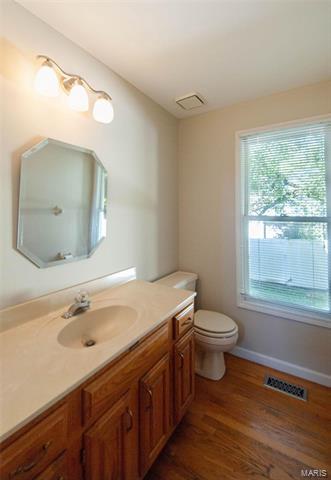 2503 Johnson Place Dr, Ballwin, MO 63021 photo 12
