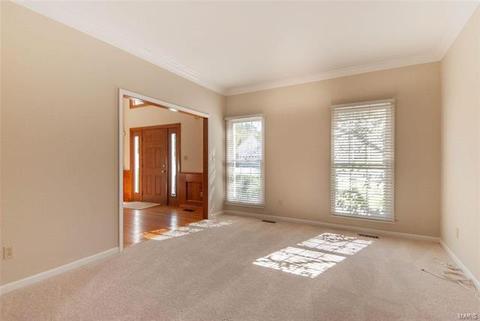 2503 Johnson Place Dr, Ballwin, MO 63021 photo 5