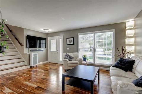 505 Chatham Dr, O'fallon, MO 63366 photo 8