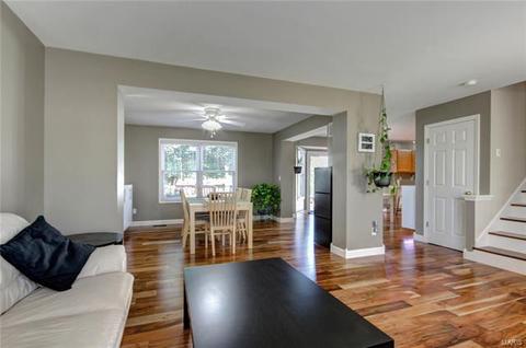 505 Chatham Dr, O'fallon, MO 63366 photo 9