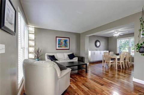 505 Chatham Dr, O'fallon, MO 63366 photo 6