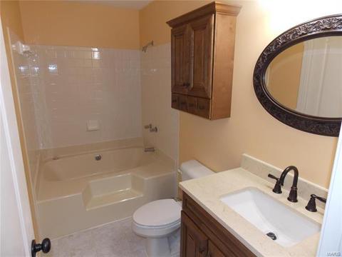 2404 Amarillo Dr, O'fallon, MO 63368 photo 9