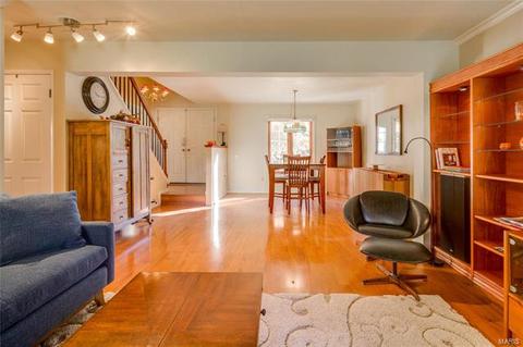 895 Braquewood Dr, Manchester, MO 63021 photo 4