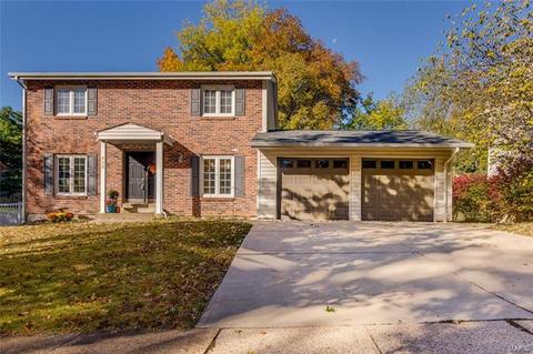 895 Braquewood Dr, Manchester, MO 63021 photo 1