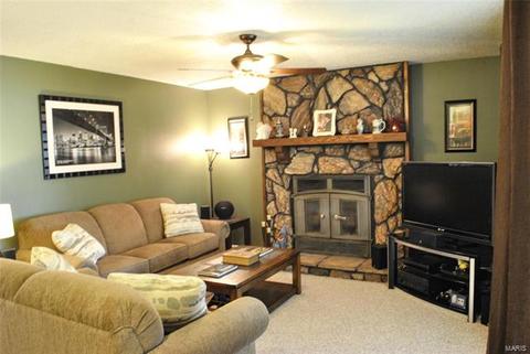 706 Blackberry Ln, O'fallon, MO 63366 photo 9