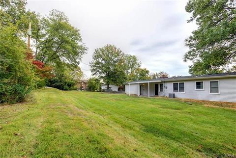 14 Cloverleaf Ln, Ballwin, MO 63011 photo 34