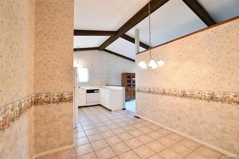 537 Treetop Trail Dr, Manchester, MO 63021 photo 6