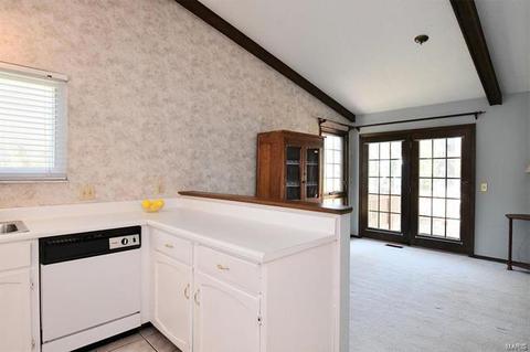 537 Treetop Trail Dr, Manchester, MO 63021 photo 8