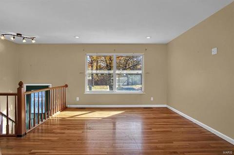 625 Burwick Ter, Manchester, MO 63021 photo 8