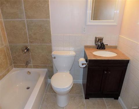 1221 Derbyshire Dr, Manchester, MO 63021 photo 12