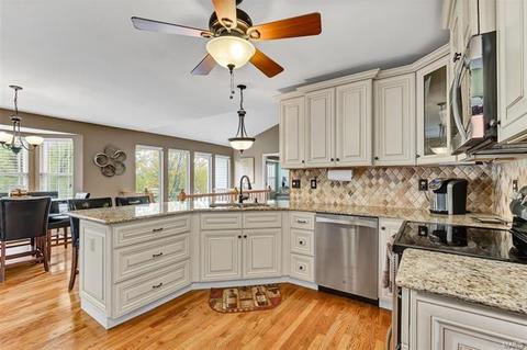 66 Ginger Tree Ct, O'fallon, MO 63368 photo 4