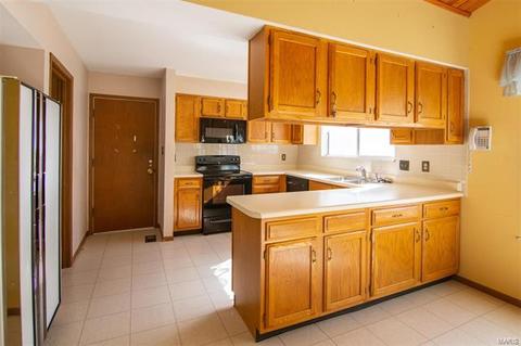 1369 Westbrooke Terrace Dr, Ballwin, MO 63021 photo 7