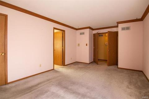1369 Westbrooke Terrace Dr, Ballwin, MO 63021 photo 12