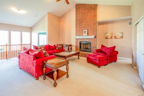 73 Red Stone Ct, O'fallon, MO 63368 photo 4