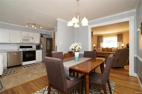 890 Torino Dr, Ballwin, MO 63021 photo 9
