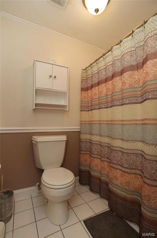 890 Torino Dr, Ballwin, MO 63021 photo 18