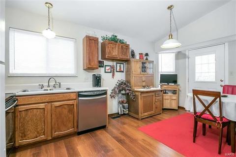 846 Whispering Rock Dr, O'fallon, MO 63366 photo 6