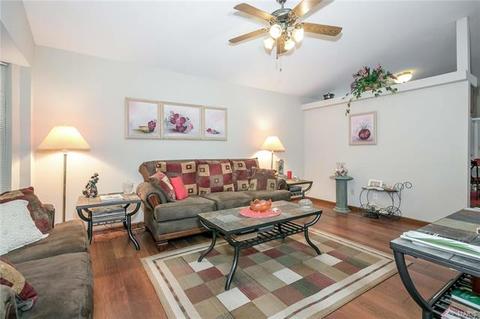 846 Whispering Rock Dr, O'fallon, MO 63366 photo 4