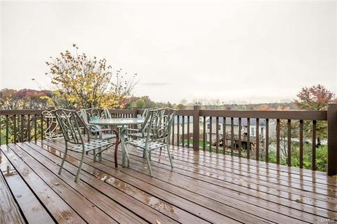 846 Whispering Rock Dr, O'fallon, MO 63366 photo 17