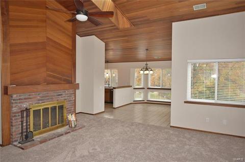 1009 Hemingway Ln, Weldon Spring, MO 63304 photo 2