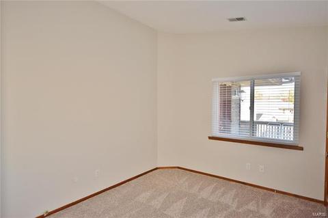 1009 Hemingway Ln, Weldon Spring, MO 63304 photo 18