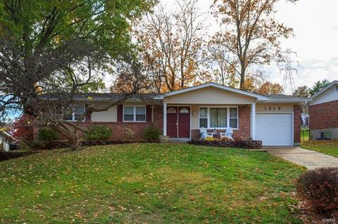 1212 Rivoli Dr, Manchester, MO 63011 photo 1