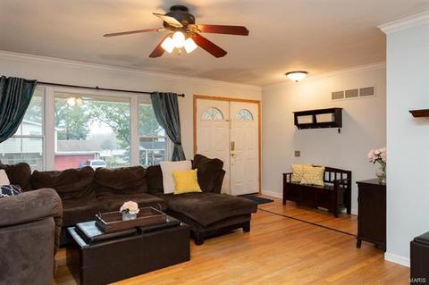 1212 Rivoli Dr, Manchester, MO 63011 photo 12