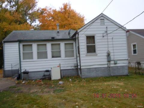 6348 Everett Dr, Saint Louis, MO 63134 photo 3