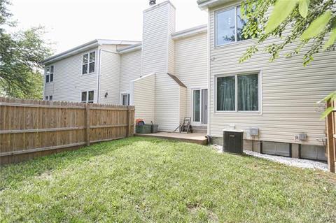 343 Quail Village Ct, Ballwin, MO 63021 photo 27