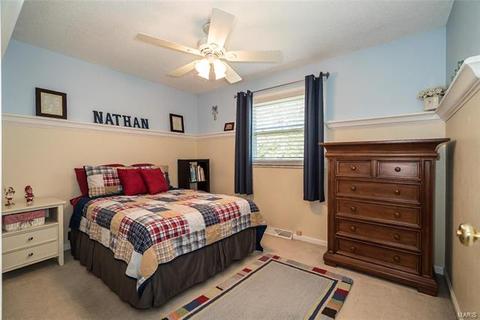1056 Parkwatch Dr, Ballwin, MO 63011 photo 39