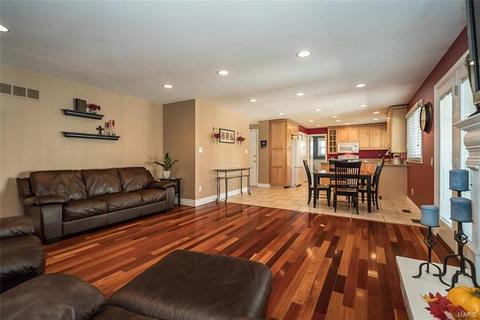 1056 Parkwatch Dr, Ballwin, MO 63011 photo 19