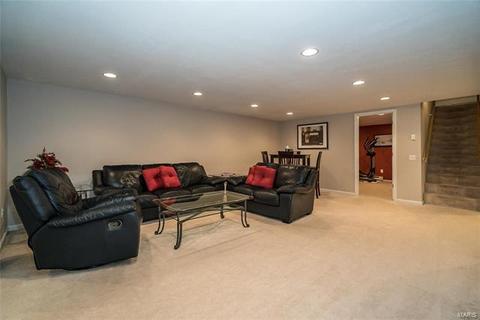1056 Parkwatch Dr, Ballwin, MO 63011 photo 49